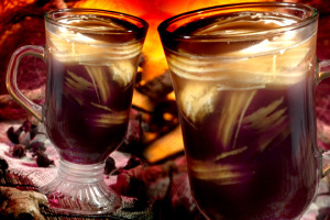 Bandrek This drink is suitable to be consumed in cold weather. Bandrek made of ginger and brown sugar, as well as additional spices such as cinnamon, cloves and pandan leaves.